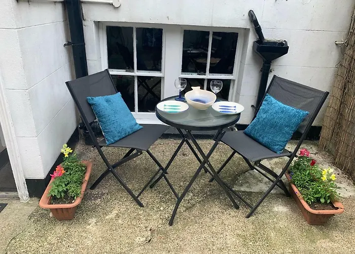 Wave Breaker Γουίτμπι