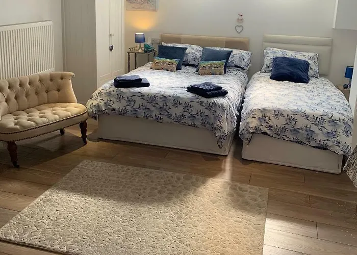 Wave Breaker Apartman